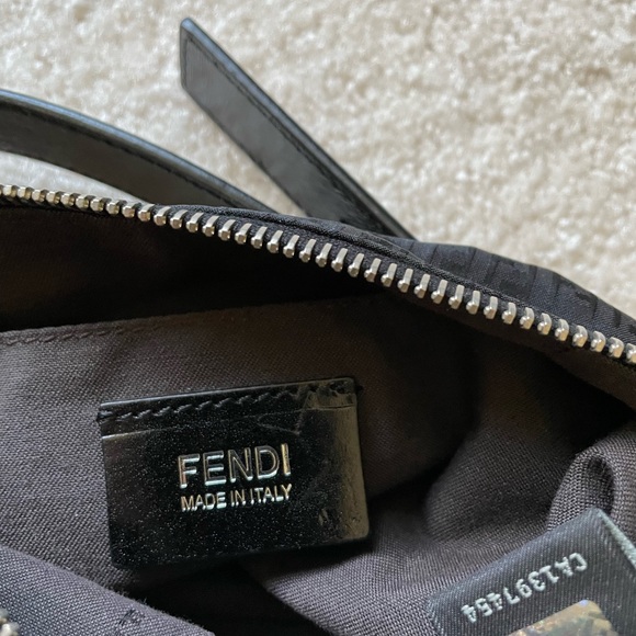 Fendi Zucca logo - Picture 13 of 16